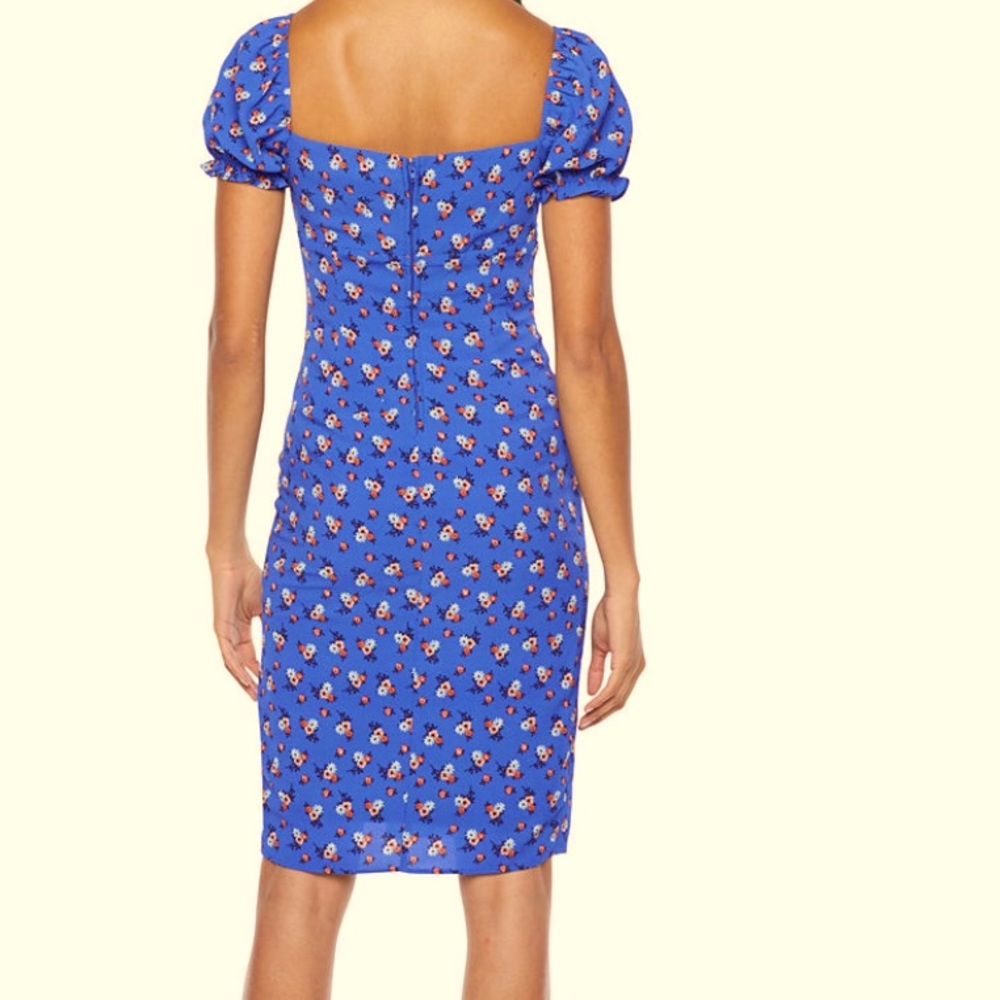 City Triangle Juniors Short Sleeve Blue Floral Bodycon Dress - Picture 2 of 3
